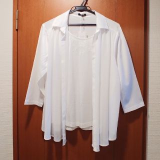 ダックス(DAKS)のシャツ　白　　44  新品・未使用　DAKS(シャツ/ブラウス(長袖/七分))