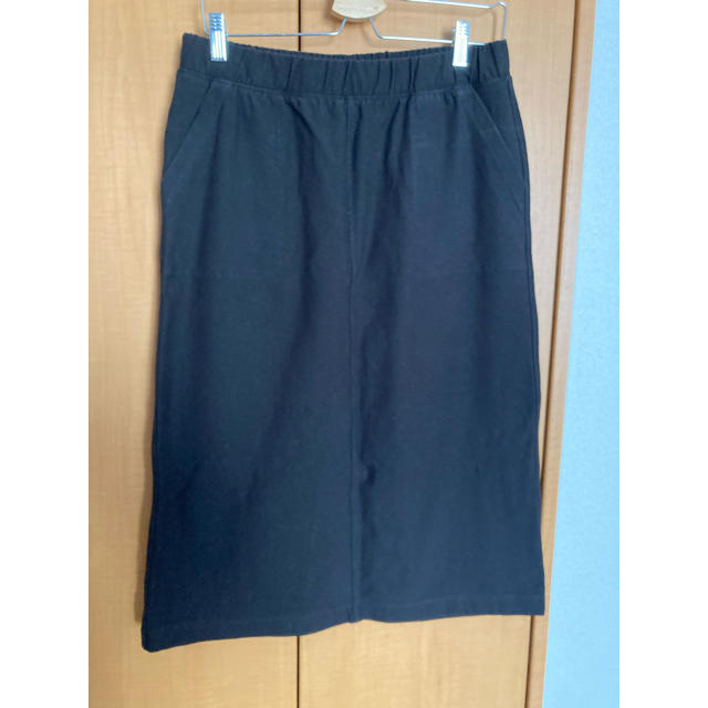 UNIQLO(ユニクロ)のユニクロ　ジャージスカート　黒 レディースのスカート(ひざ丈スカート)の商品写真