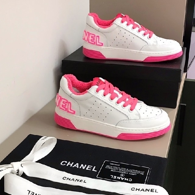 CHANEL - Chanel スニーカーの通販 by 度's shop｜シャネルならラクマ