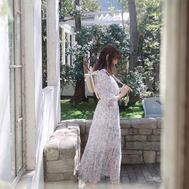 オリジナルデザイン手作り商品 herlipto Dream Floral Long Dress