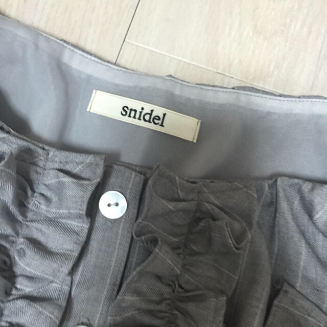 SNIDEL(スナイデル)のスナイデル フリルセットアップ レディースのトップス(シャツ/ブラウス(半袖/袖なし))の商品写真