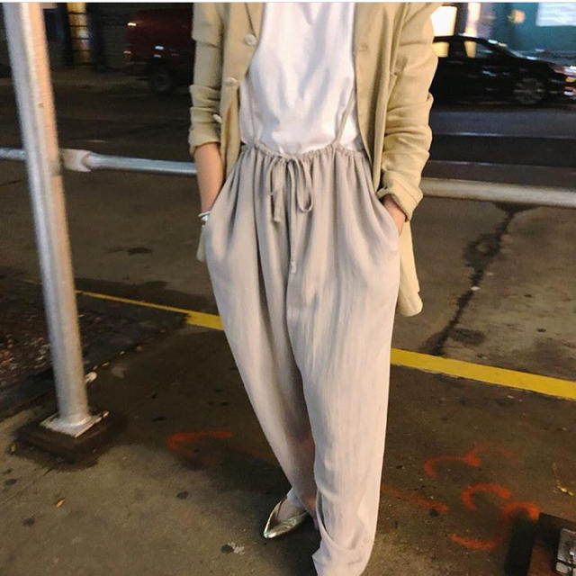 えりりん様 CLANE LOOSE SUSPENDER PANTS コットンT レディースのパンツ(サロペット/オーバーオール)の商品写真