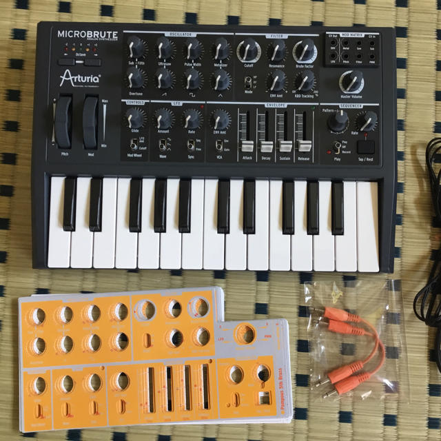Arturia Microbrute アナログシンセサイザーのサムネイル