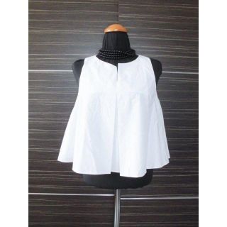 エモダ(EMODA)の極美品EMODA SLIT NC BLOUSE T/T白フレアブラウスMサイズ(シャツ/ブラウス(半袖/袖なし))