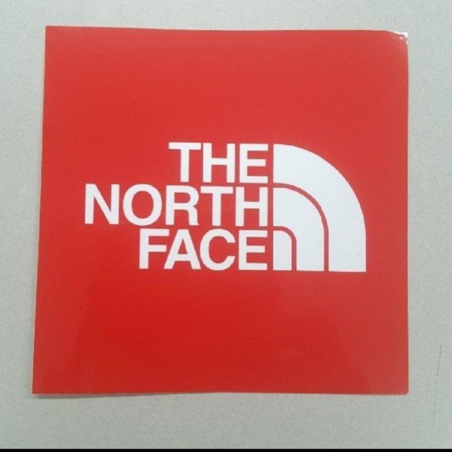THE NORTH FACE(ザノースフェイス)のTHE NORTH FACE ノースフェイスステッカーシール スポーツ/アウトドアのアウトドア(その他)の商品写真