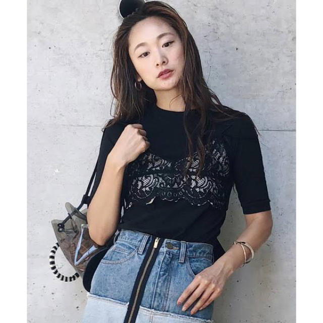 Ameri VINTAGE(アメリヴィンテージ)のAmeri   MEDI LACE BUSTIER TEE レディースのトップス(Tシャツ(半袖/袖なし))の商品写真