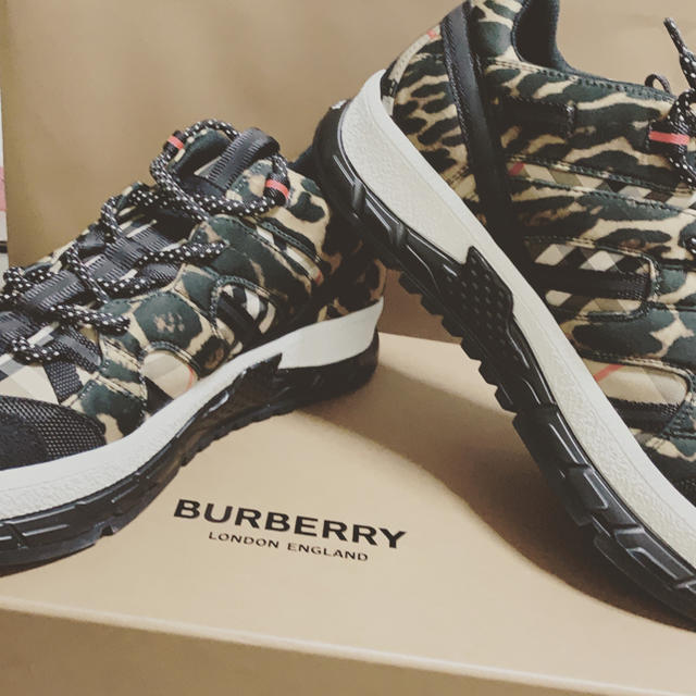 BURBERRY(バーバリー)のBURBERRY スニーカー メンズの靴/シューズ(スニーカー)の商品写真
