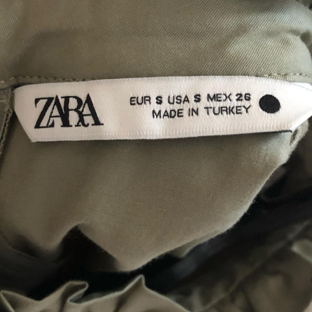 ZARA(ザラ)のスタンドカラー　ブラウス レディースのトップス(シャツ/ブラウス(半袖/袖なし))の商品写真