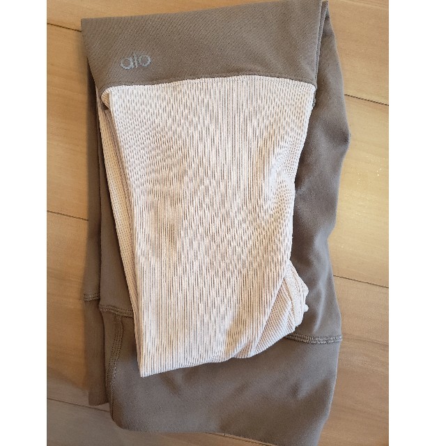 美品】alo yoga ハイウエストレギンス | munchercruncher.com