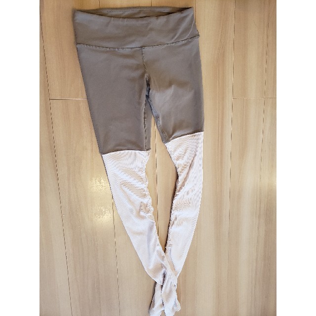 美品】alo yoga ハイウエストレギンス | munchercruncher.com