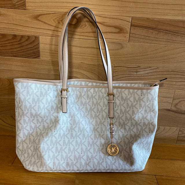 MICHAEL KORS(マイケルマイケルコース)