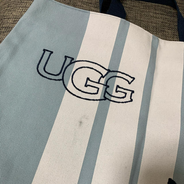 UGG(アグ)のドラ様専用　UGG キャンバスバック レディースのバッグ(トートバッグ)の商品写真