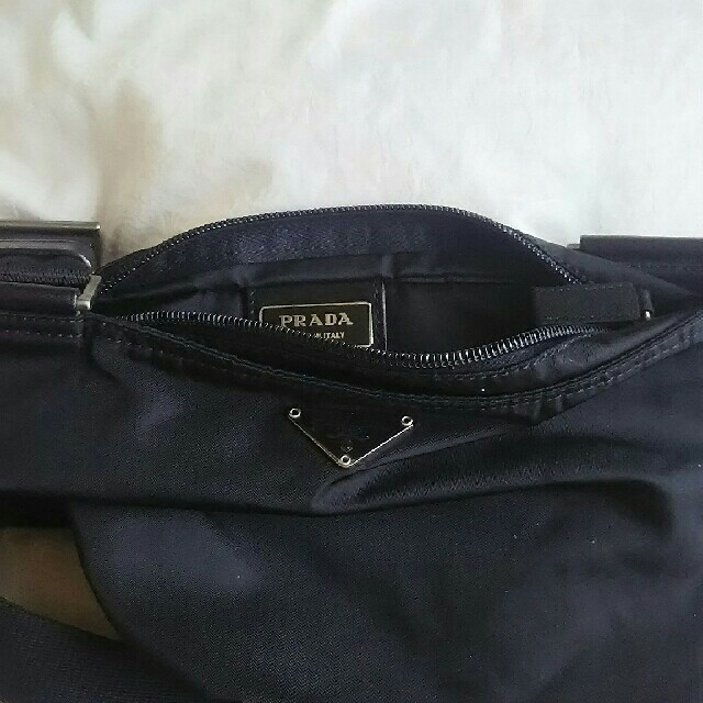 PRADA(プラダ)の✨PRADA✨ショルダー鞄 レディースのバッグ(ショルダーバッグ)の商品写真