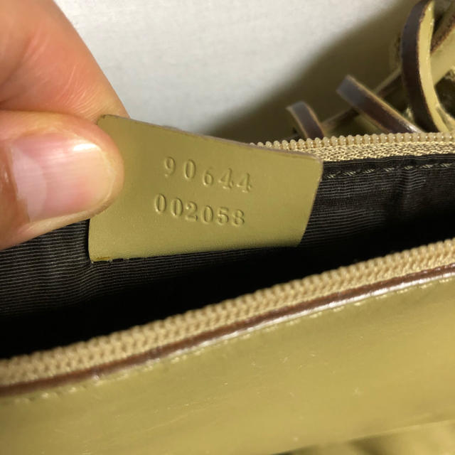 Gucci(グッチ)のショルダーバッグ　GUCCI レディースのバッグ(ショルダーバッグ)の商品写真