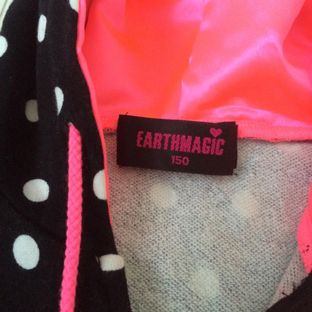 EARTHMAGIC(アースマジック)のEARTHパーカー キッズ/ベビー/マタニティのキッズ服女の子用(90cm~)(ジャケット/上着)の商品写真