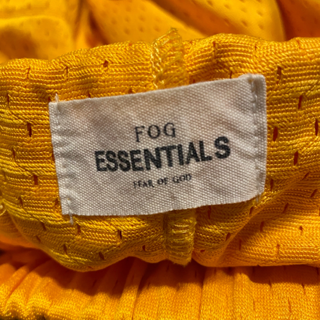 FEAR OF GOD(フィアオブゴッド)のessentials メッシュ ハーフパンツ メンズのパンツ(ショートパンツ)の商品写真