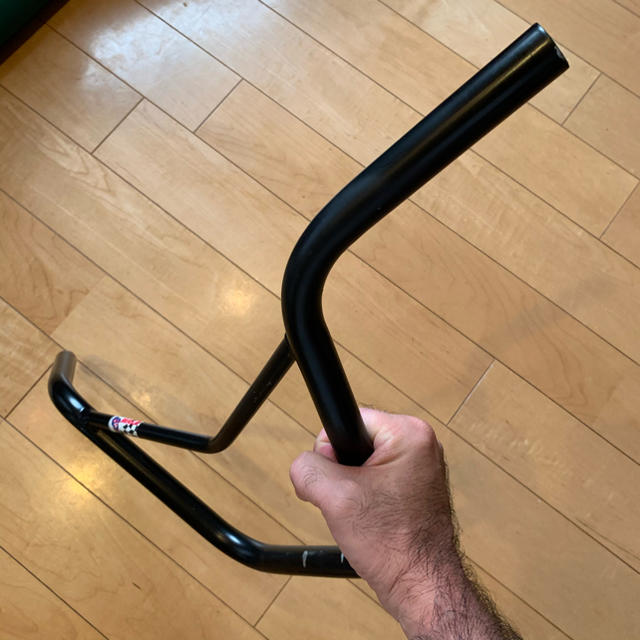 BMX Vtype Black Handle スポーツ/アウトドアの自転車(パーツ)の商品写真