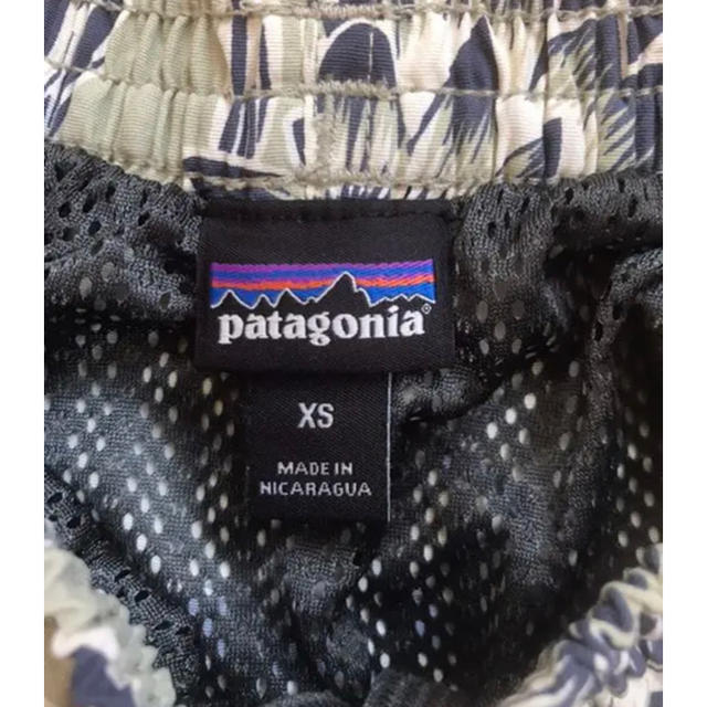 patagonia(パタゴニア)のパタゴニア バギーズショーツ ショートパンツ 人気  フラワー レディースのパンツ(ショートパンツ)の商品写真