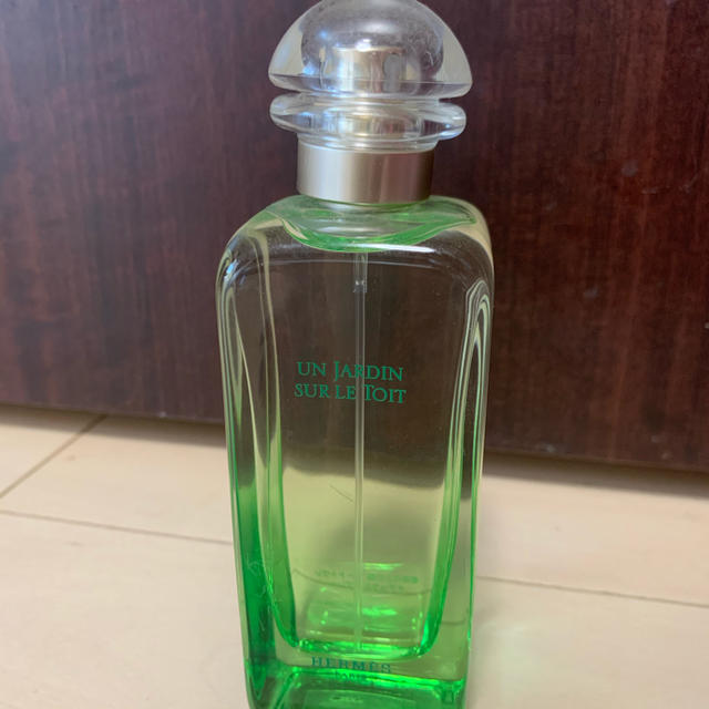 エルメス 屋根の上の庭 100ml