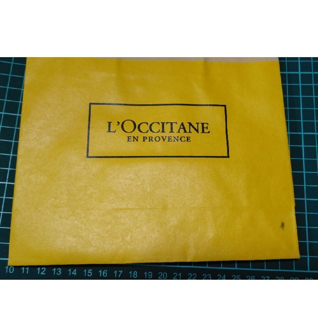 L'OCCITANE(ロクシタン)のロクシタン紙袋(小) レディースのバッグ(ショップ袋)の商品写真