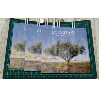 ロクシタン(L'OCCITANE)のロクシタン紙袋(小)3枚(ショップ袋)