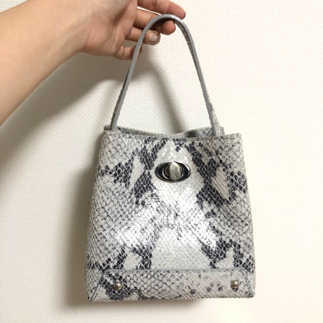 UNITED ARROWS green label relaxing(ユナイテッドアローズグリーンレーベルリラクシング)の⭐︎送料込みUNITED ARROWS (glr)パイソンミニハンドBAG レディースのバッグ(ハンドバッグ)の商品写真