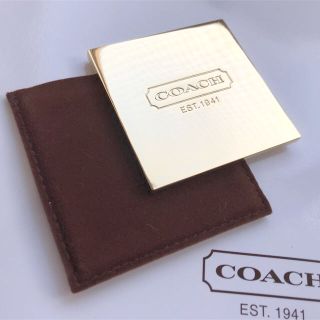 コーチ(COACH)の【新品】COACHコーチロゴ ミラー5.5cm x 5.5cm 携帯鏡 ゴールド(ミラー)