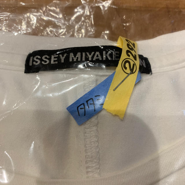 ISSEY MIYAKE(イッセイミヤケ)のイッセイミヤケ　メンズ　Tシャツ メンズのトップス(Tシャツ/カットソー(半袖/袖なし))の商品写真