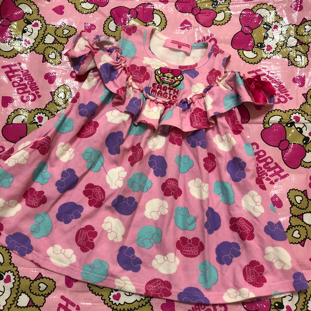 EARTHMAGIC(アースマジック)のシルエットマフィー🐻ワンピース👗110㎝ キッズ/ベビー/マタニティのキッズ服女の子用(90cm~)(ワンピース)の商品写真