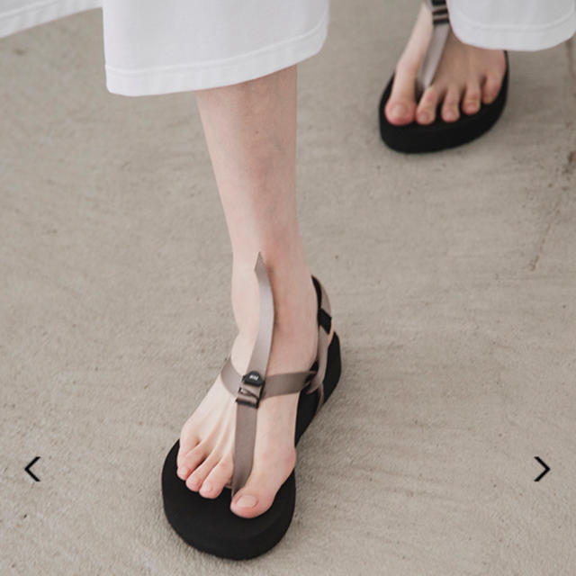 特売 新品《HYKE》ハイク BAREFOOT SANDALS サンダル 茶 23.5 - jomaze.pt