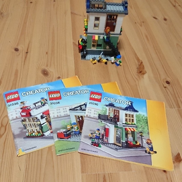 Lego(レゴ)のレゴ クリエイター 31036 おもちゃ屋と町の小さなお店 キッズ/ベビー/マタニティのおもちゃ(積み木/ブロック)の商品写真