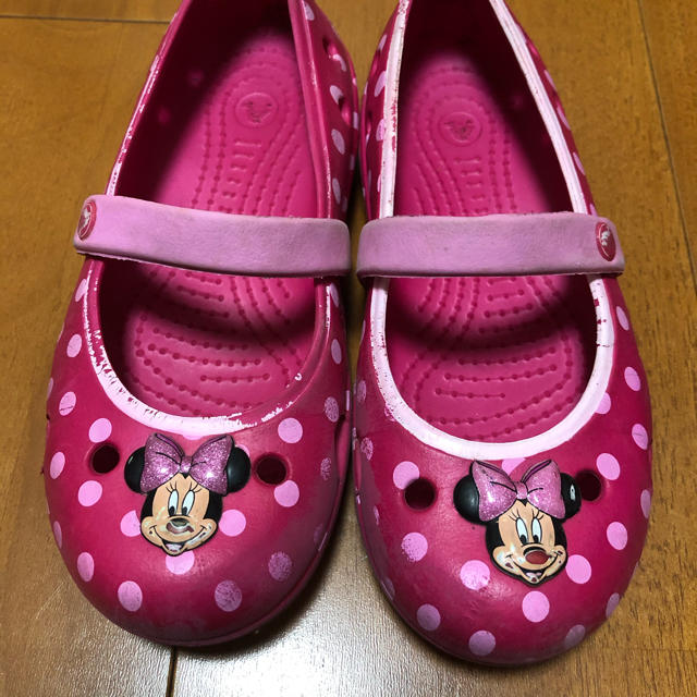 crocs(クロックス)のクロックス　キッズサンダル　C12(18.5cm)ミニー　ピンク キッズ/ベビー/マタニティのキッズ靴/シューズ(15cm~)(サンダル)の商品写真