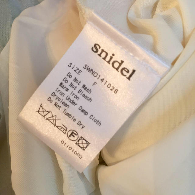 SNIDEL(スナイデル)の紗栄子着♡スナ♡Vネックコンビワンピース レディースのワンピース(ミニワンピース)の商品写真