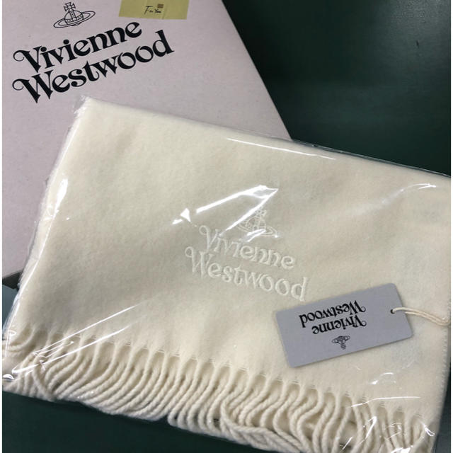 Vivienne Westwood(ヴィヴィアンウエストウッド)のVivienne Westwood scarf with gift box レディースのファッション小物(マフラー/ショール)の商品写真