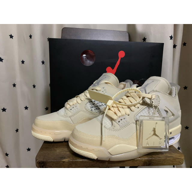 OFF-WHITE(オフホワイト)のWMNS AJ4 X off-white レディースの靴/シューズ(スニーカー)の商品写真