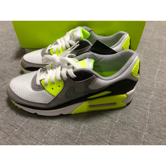 NIKE(ナイキ)のAIR MAX90 レディースの靴/シューズ(スニーカー)の商品写真