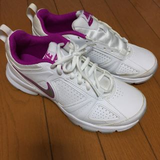 ナイキ(NIKE)のナイキ ホワイト スニーカー(スニーカー)