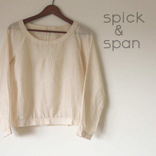 Spick & Span(スピックアンドスパン)の専用♡シルク混 ブラウス オフホワイト レディースのトップス(シャツ/ブラウス(長袖/七分))の商品写真