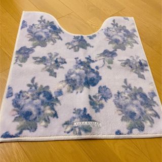 ローラアシュレイ(LAURA ASHLEY)のローラアシュレイ❤️トイレマット(トイレマット)