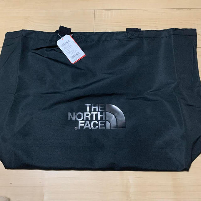 THE NORTH FACE(ザノースフェイス)のTHENORTHFACE shopper bag ショッパーバッグ　ブラック レディースのバッグ(トートバッグ)の商品写真