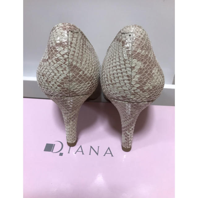 DIANA(ダイアナ)の【新品】DIANA＊ヒールパンプス／パイソン柄 レディースの靴/シューズ(ハイヒール/パンプス)の商品写真