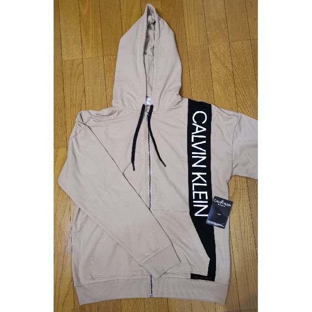 Calvin Klein(カルバンクライン)のカルバンクライン　新品　メンズ　ジップアップパーカー(ベージュM) メンズのトップス(パーカー)の商品写真