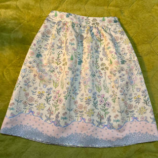 フランシュリッペ(franche lippee)のフランシュリッペ　お花柄の可愛いスカート(ひざ丈スカート)