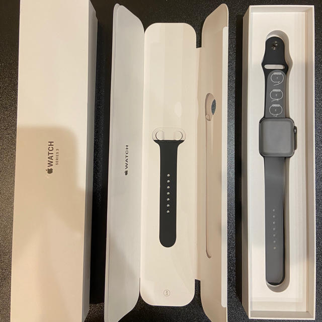 Apple Watch 3 42mm GPSモデル スペースグレイ 有名な高級ブランド