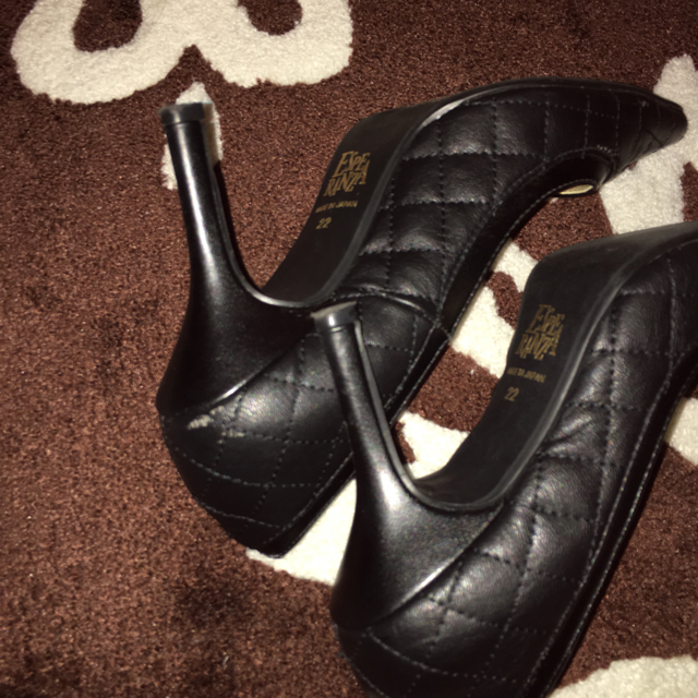 ESPERANZA(エスペランサ)の黒パンプス レディースの靴/シューズ(ハイヒール/パンプス)の商品写真