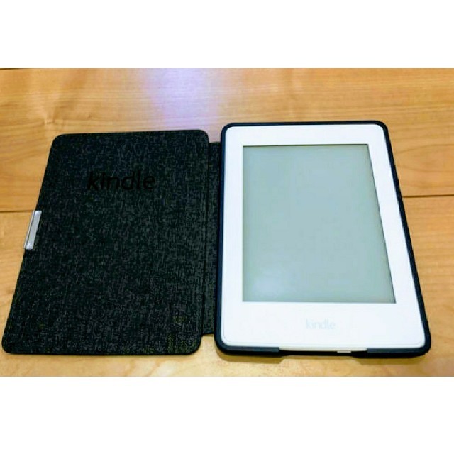 Kindle Paperwhite 第7世代 ホワイト スマホ/家電/カメラのPC/タブレット(電子ブックリーダー)の商品写真