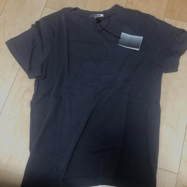 とろろ様isabelmarant 表参道店新品　下げ札付きブランドロゴTシャツ レディースのトップス(Tシャツ(半袖/袖なし))の商品写真
