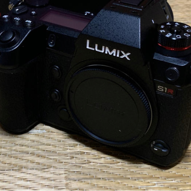 10/1 削除予定　panasonic  lumix S1R 周辺機器、箱付き