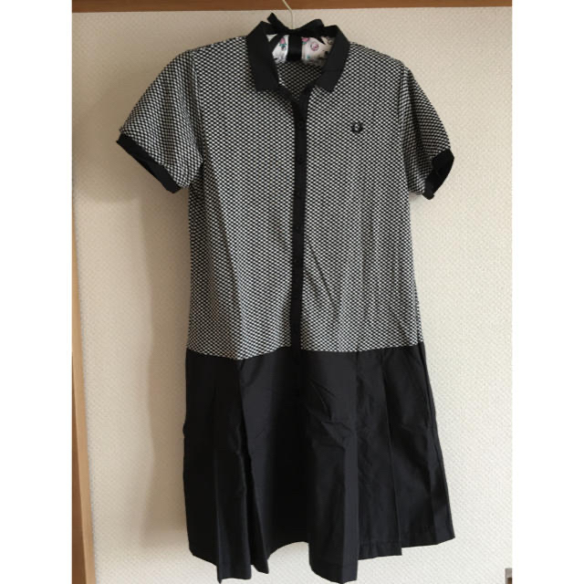 FRED PERRY(フレッドペリー)の美品☆フレッドペリー　ワンピース　サイズM スポーツ/アウトドアのゴルフ(ウエア)の商品写真