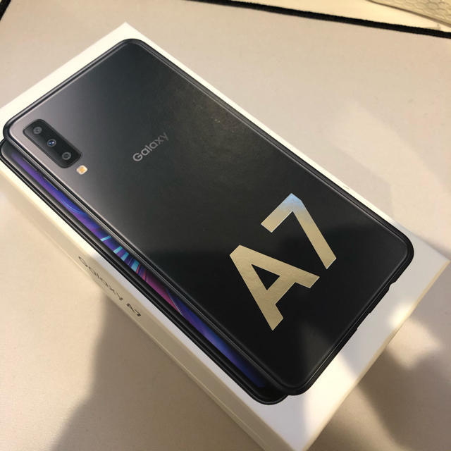 Galaxy a7 黒